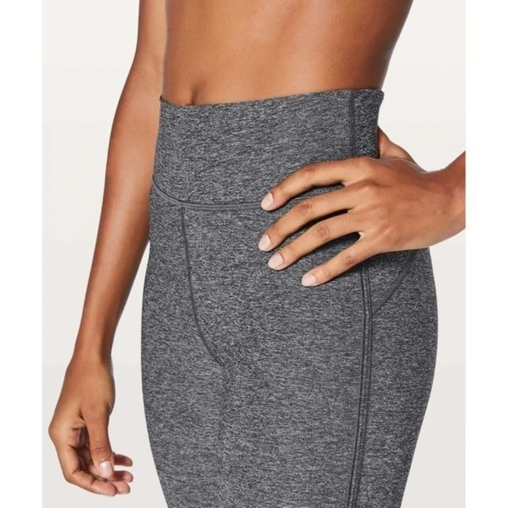 Lululemon Tied To It Crop 21 Black 4 EUC Mesh Lace Up Yoga Leggings Capris Pants
